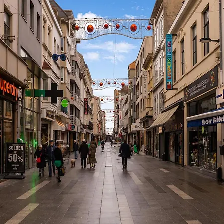 Апартаменты Near Zeedijk And Marina, Cleaning Included